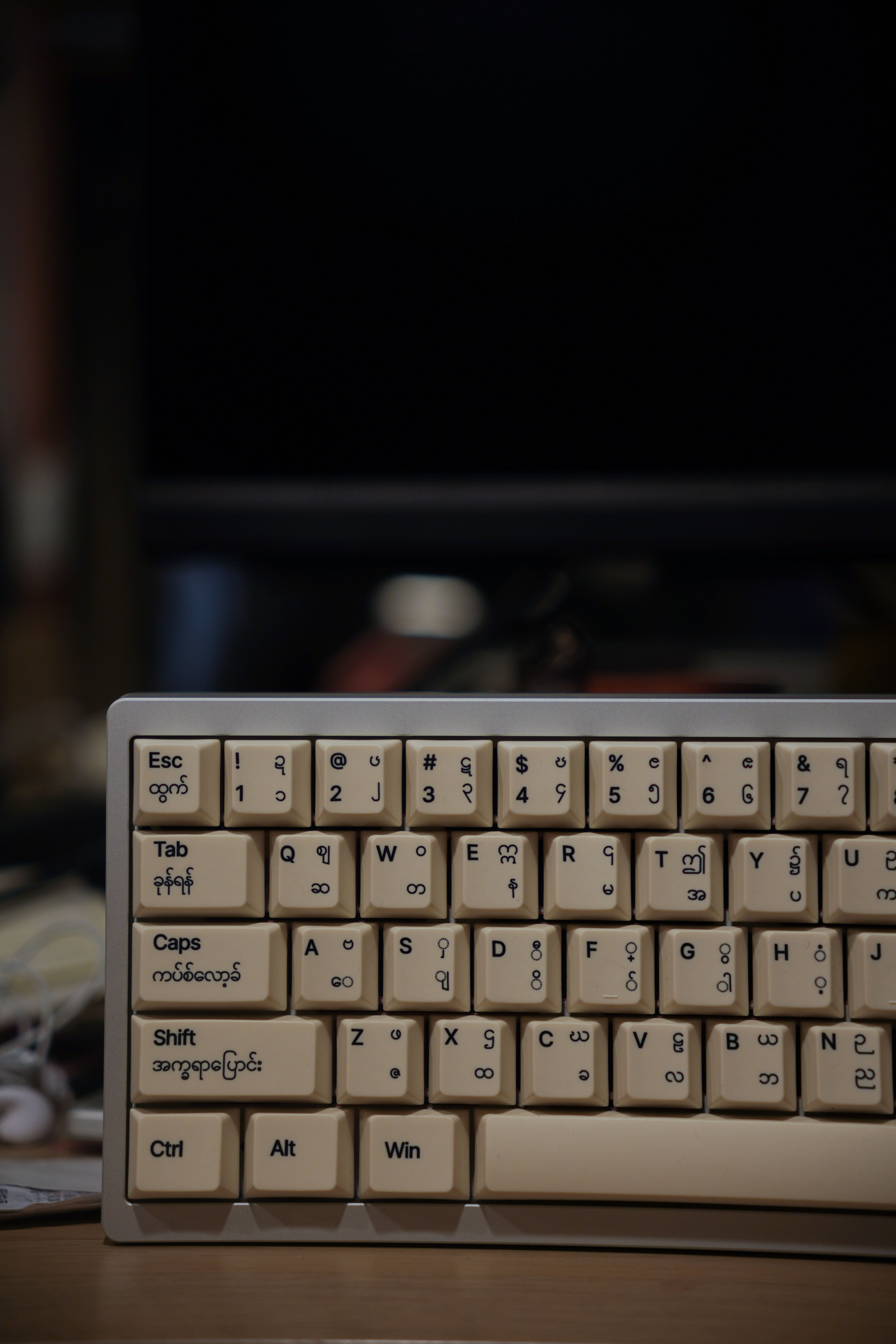 Myanmar Keycaps Detail